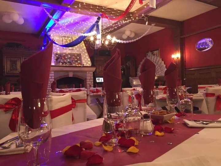 Dozulé Hotellerie Normande מראה חיצוני תמונה