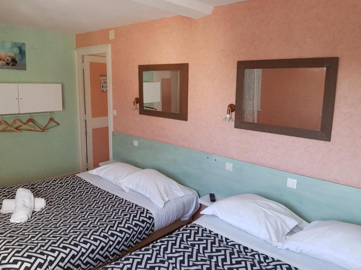 Dozulé Hotellerie Normande מראה חיצוני תמונה
